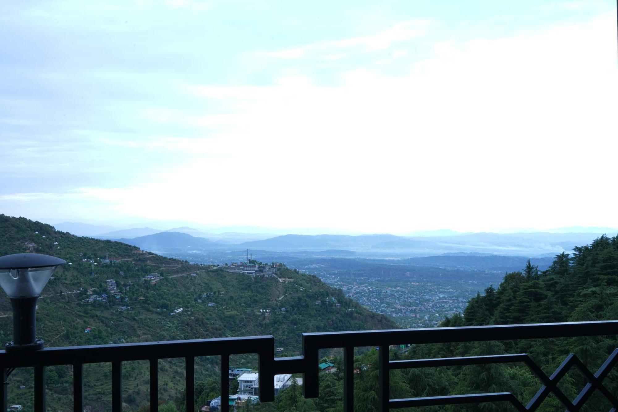 Zip By Spree Hotels Bella Heights Mcleodganj دارامشالا المظهر الخارجي الصورة